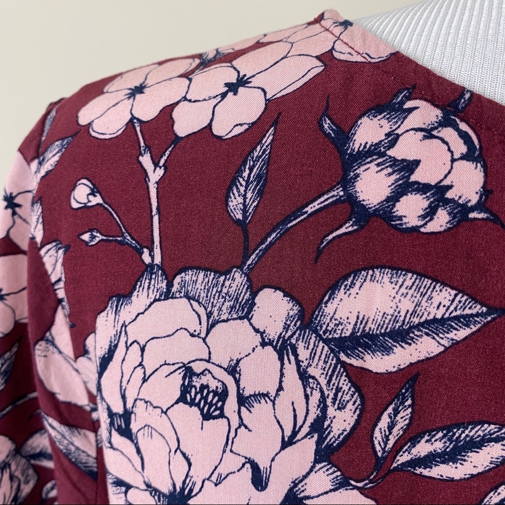 Motherhood Maternity Dark Red Floral Button Top M - Picture 7 of 12